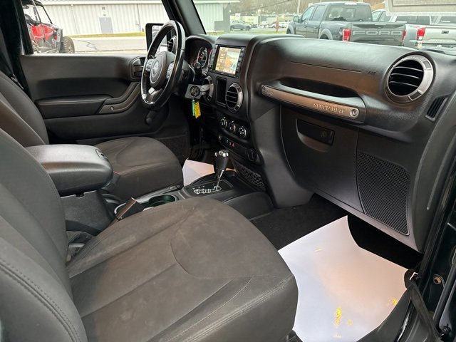 Used 2018 Jeep Wrangler Sport image 32