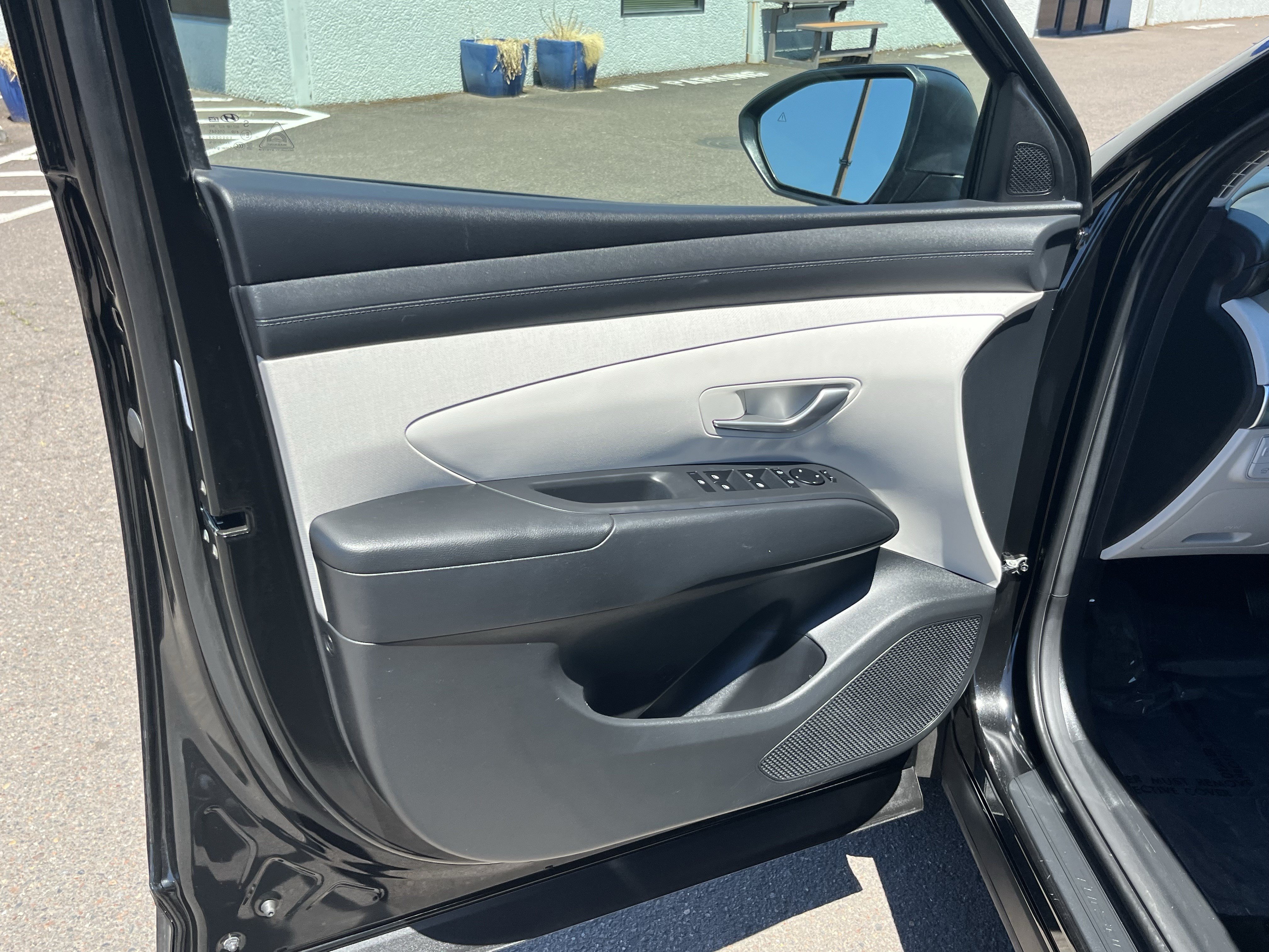 Certified 2025 Hyundai Tucson SEL AWD/4WD image 16