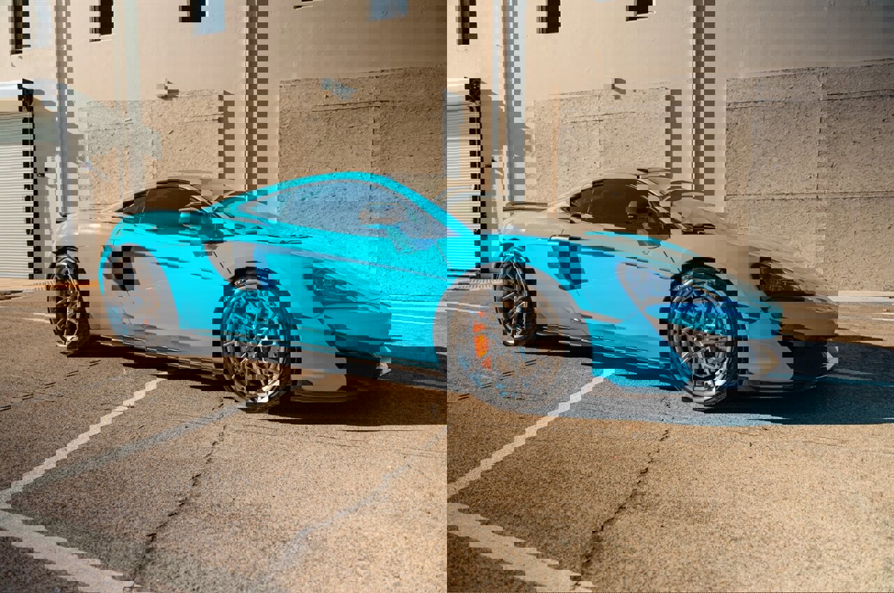 Used 2017 McLaren 570S image 1