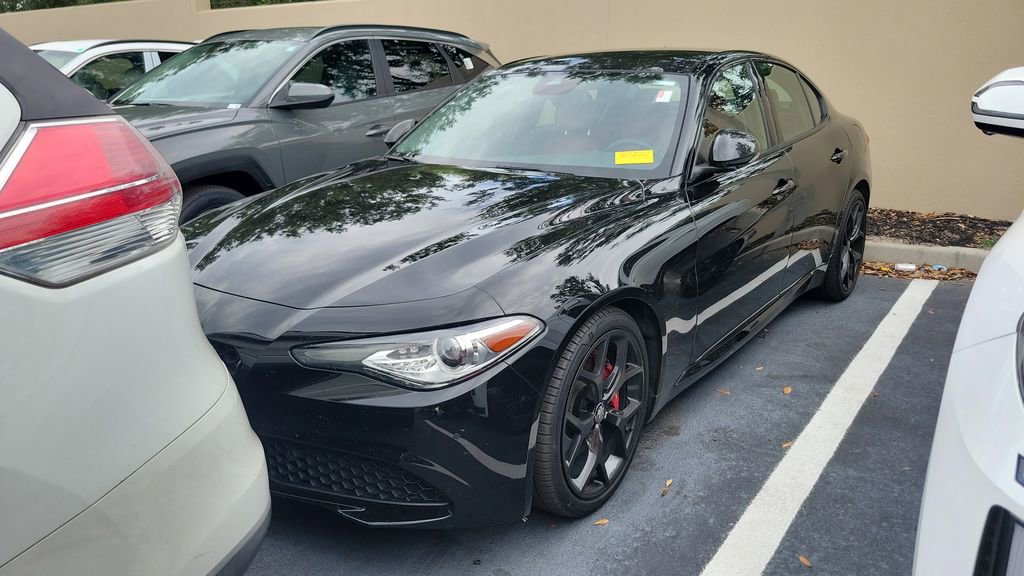 Used 2021 Alfa Romeo Giulia Ti w/ Nero Edizione RWD video 1