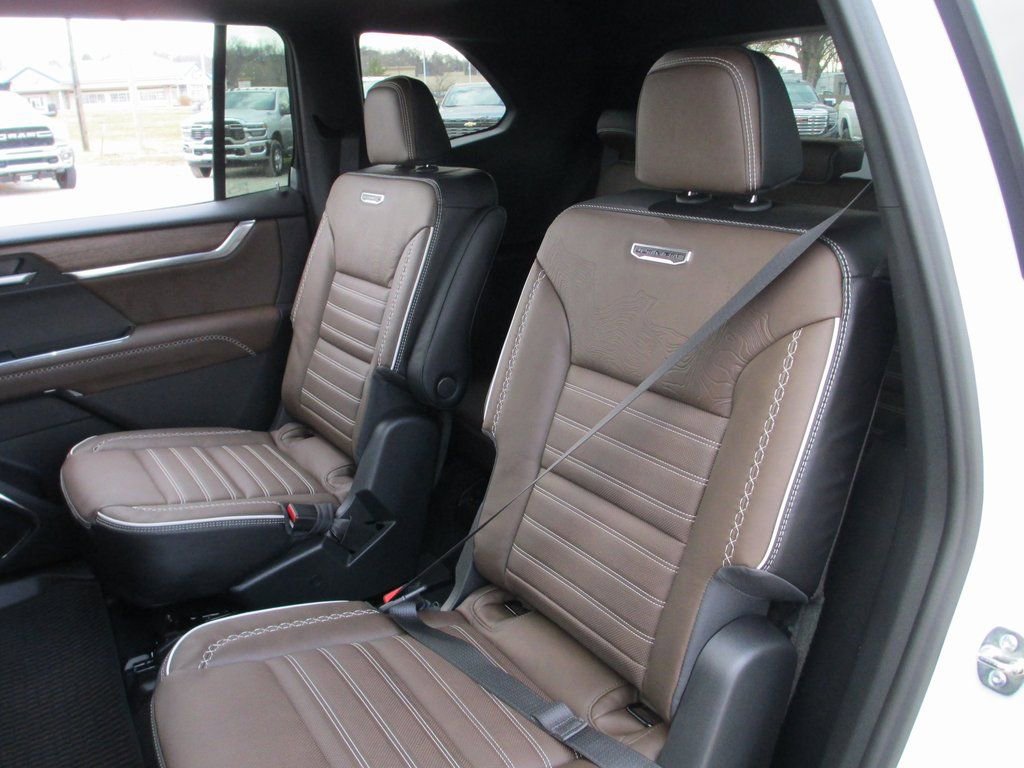 New 2026 GMC Acadia Denali Ultimate image 12