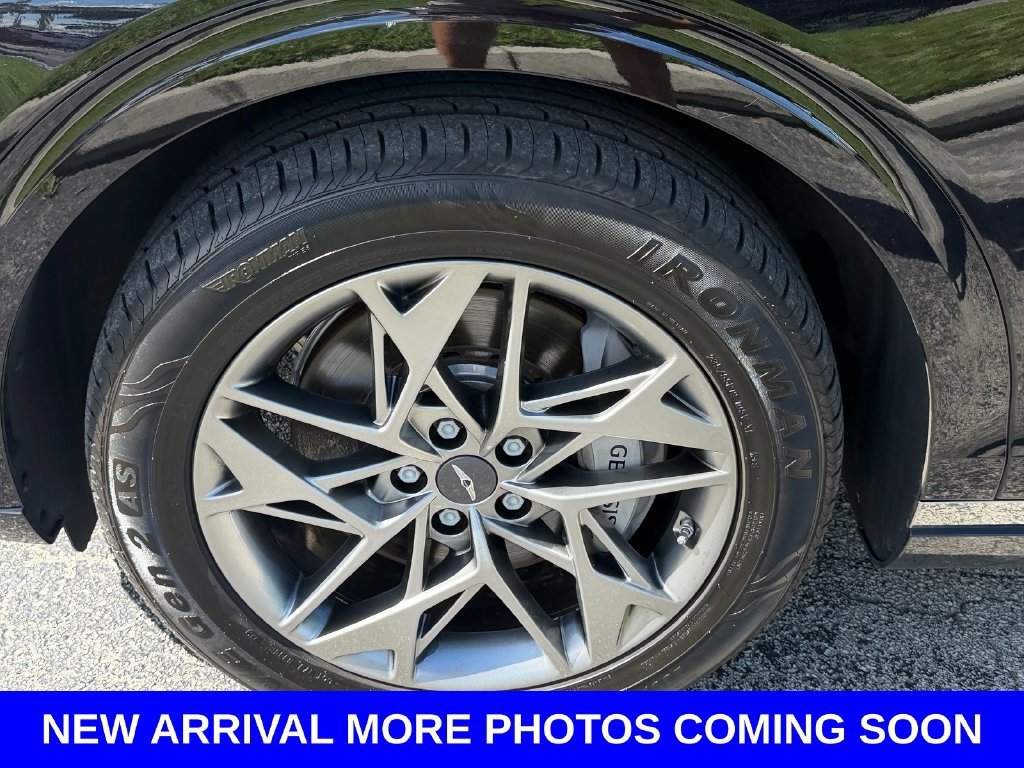 Used 2025 Genesis GV70 2.5T AWD/4WD image 19