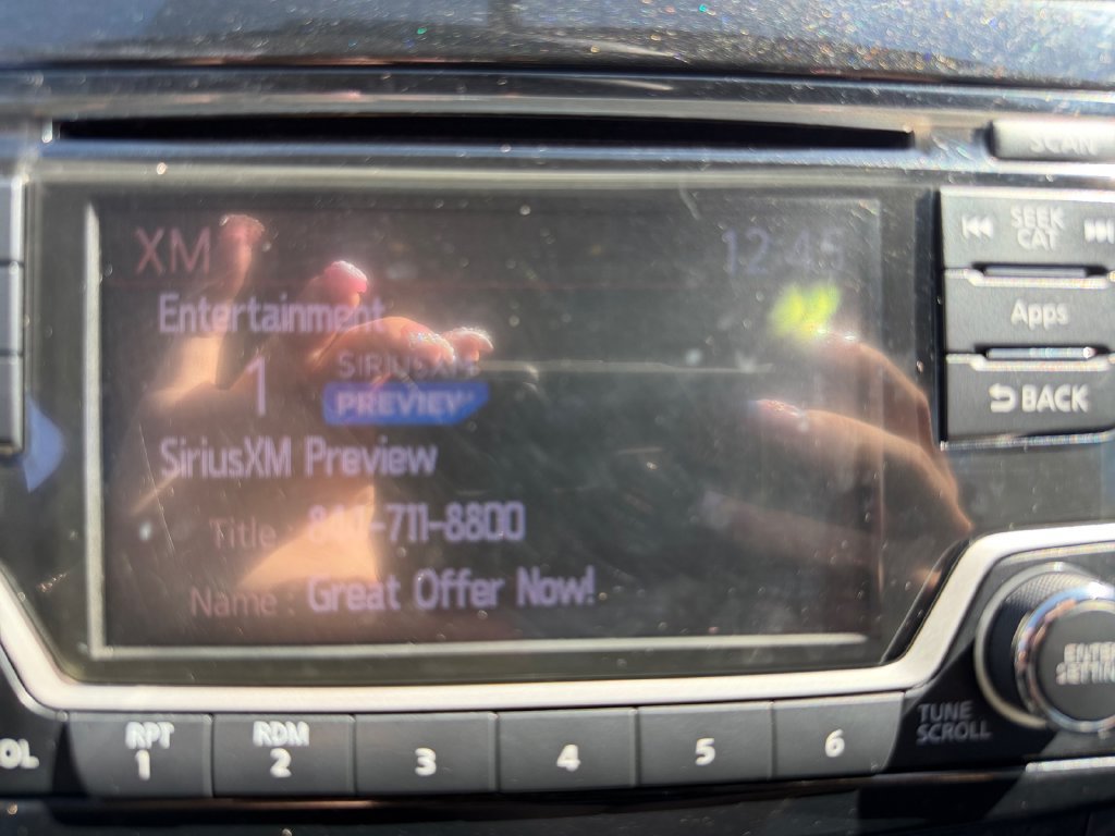 Used 2016 Nissan Sentra SV FWD image 24