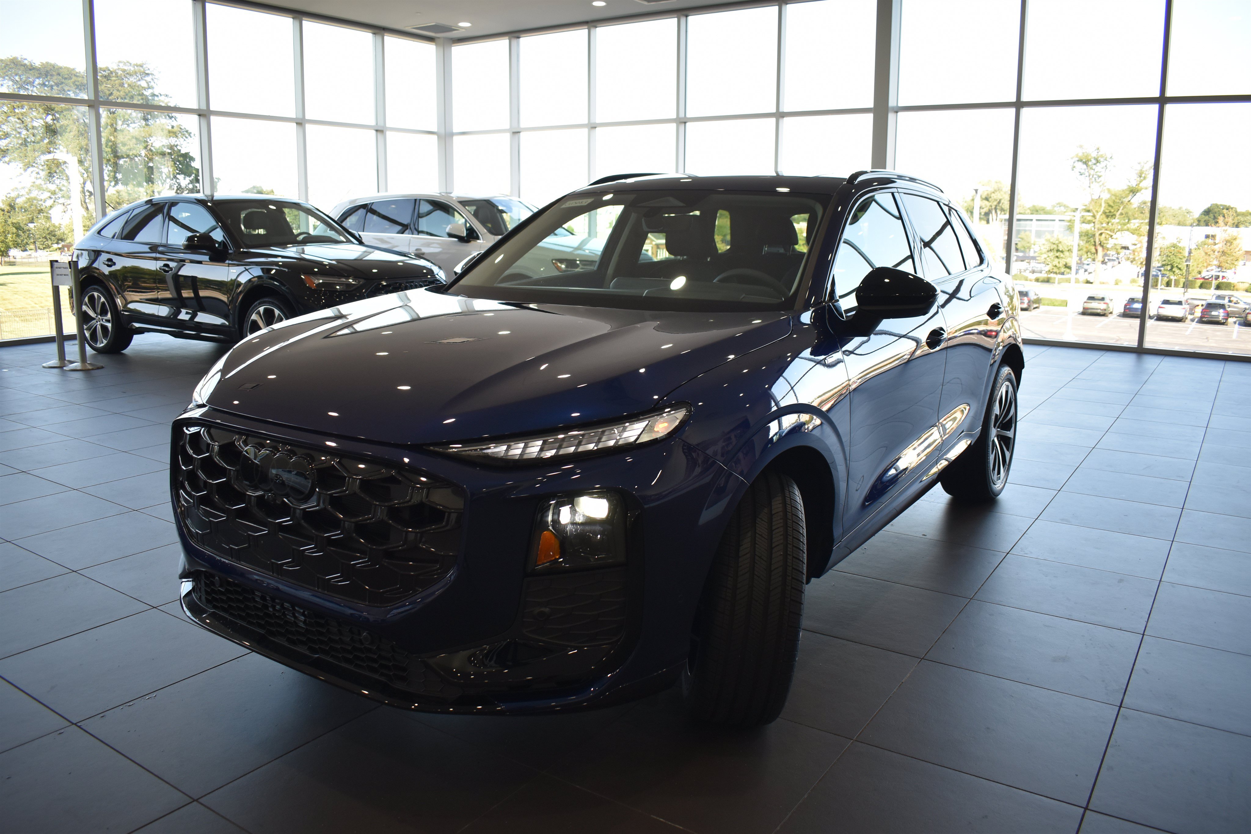 New 2026 Audi Q3 quattro 2.0T AWD/4WD image 3