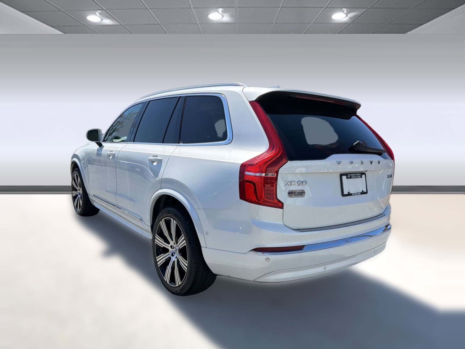 Certified 2023 Volvo XC90 B6 Ultimate w/ Protection Package Premier image 3