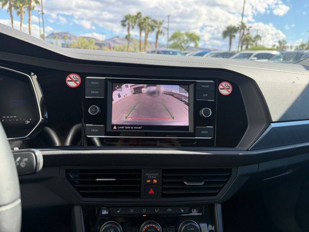 Used 2024 Volkswagen Jetta SE image 10