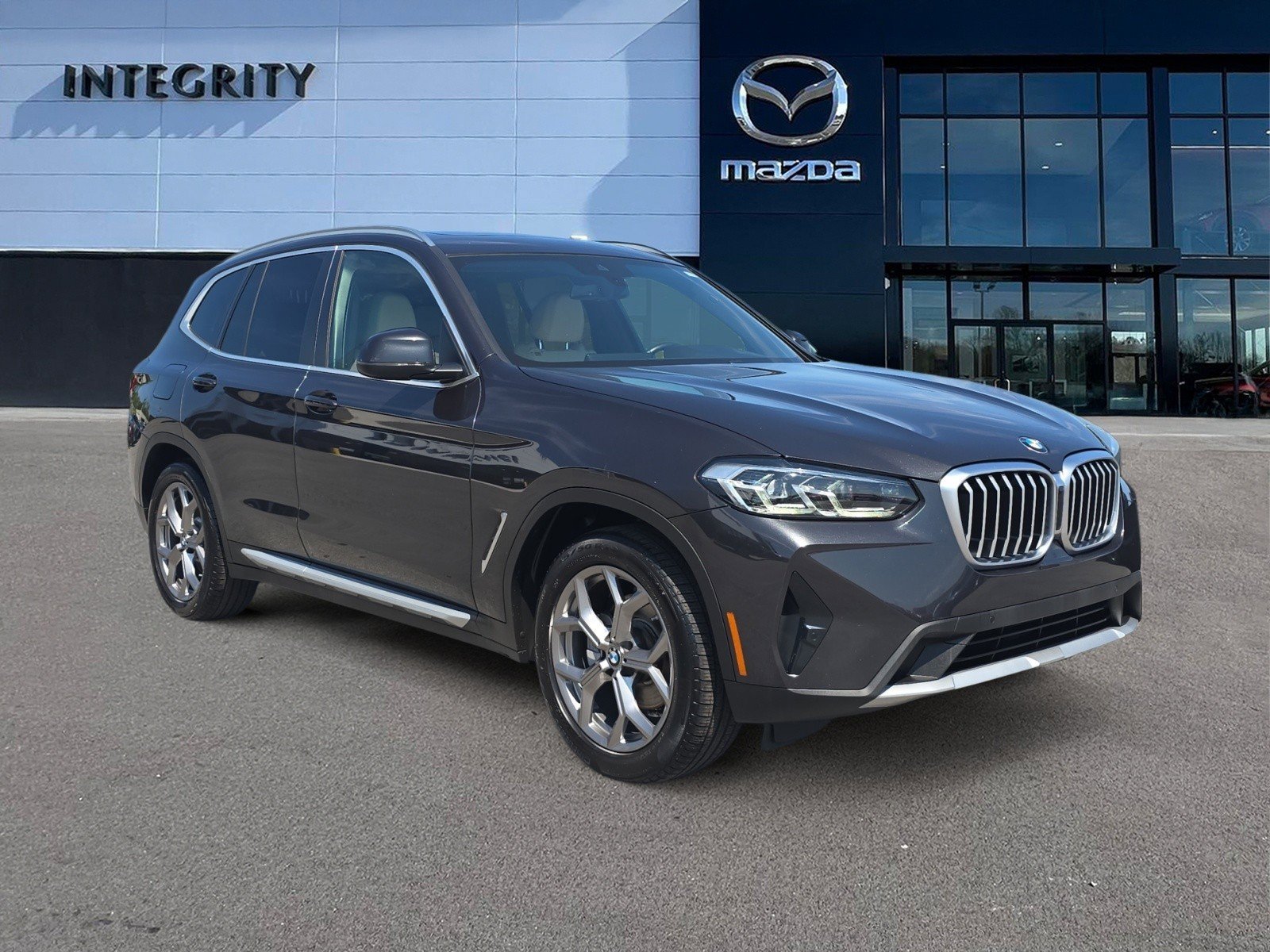 Used 2023 BMW X3 xDrive30i w/ Convenience Package image 1