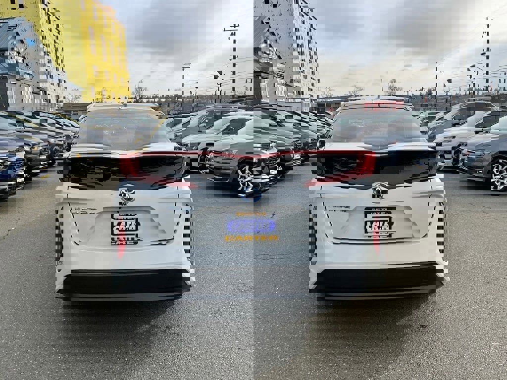 Used 2018 Toyota Prius Prime Plus image 7