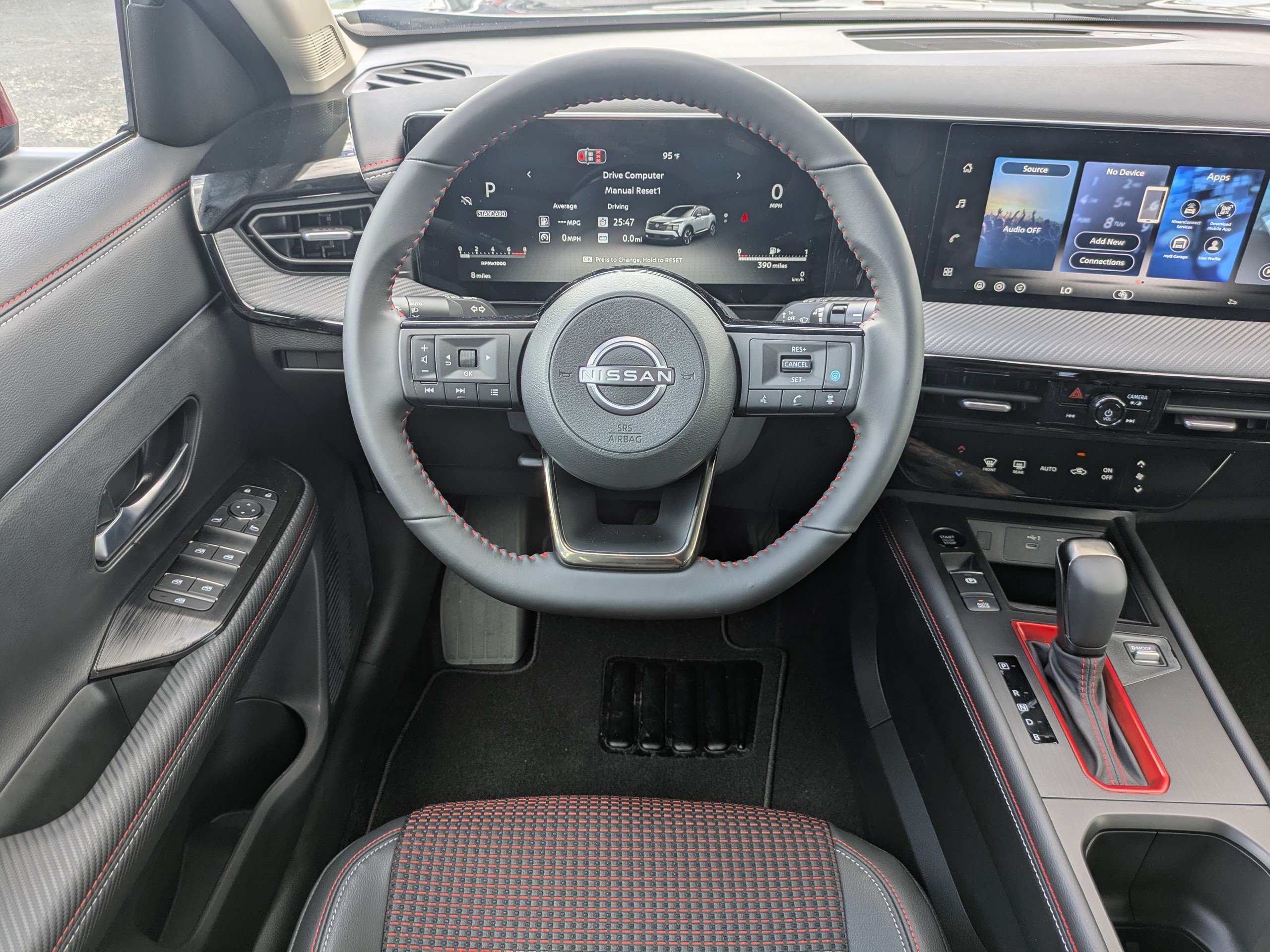 New 2026 Nissan Kicks SR FWD image 17