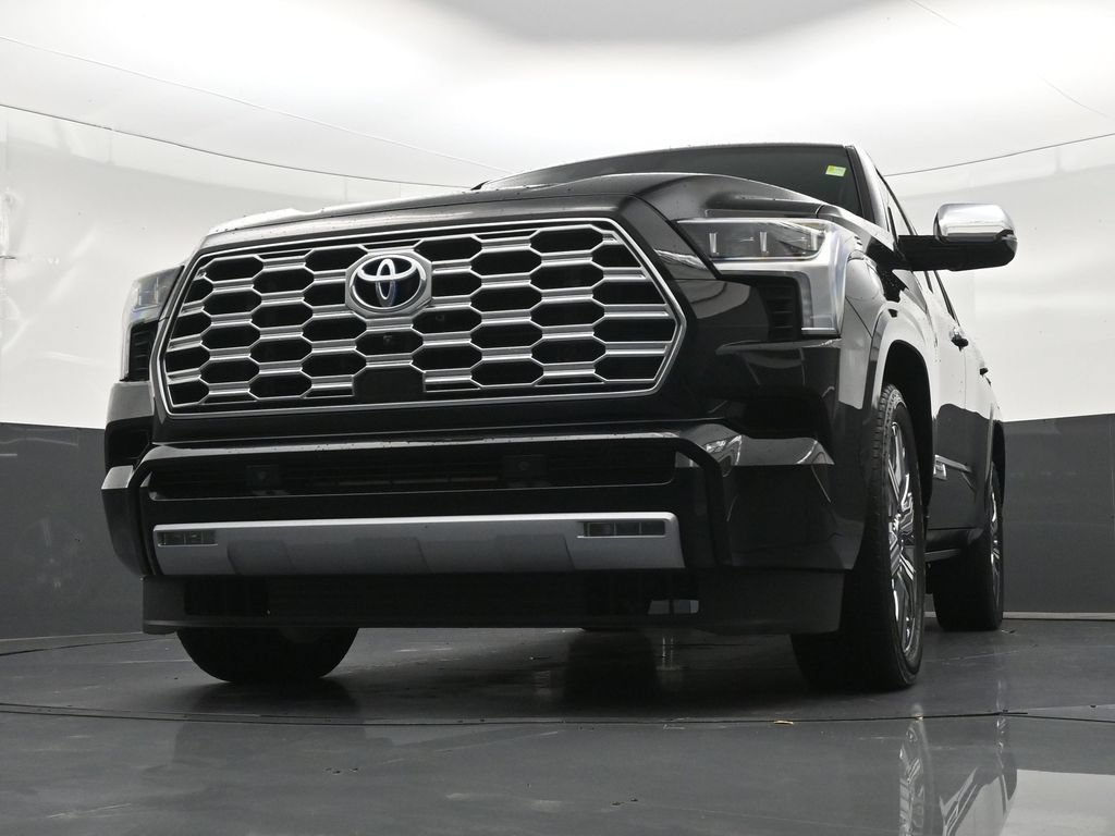 Used 2024 Toyota Sequoia Capstone AWD/4WD image 36