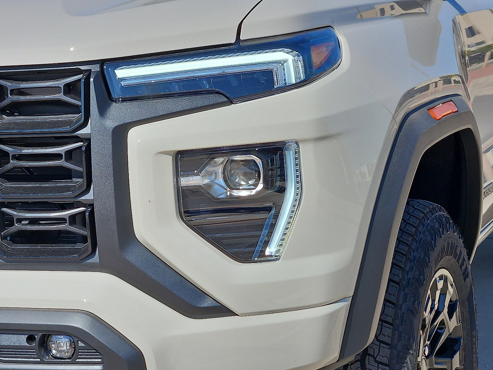 New 2026 GMC Canyon Elevation w/ Convenience Package AWD/4WD image 8