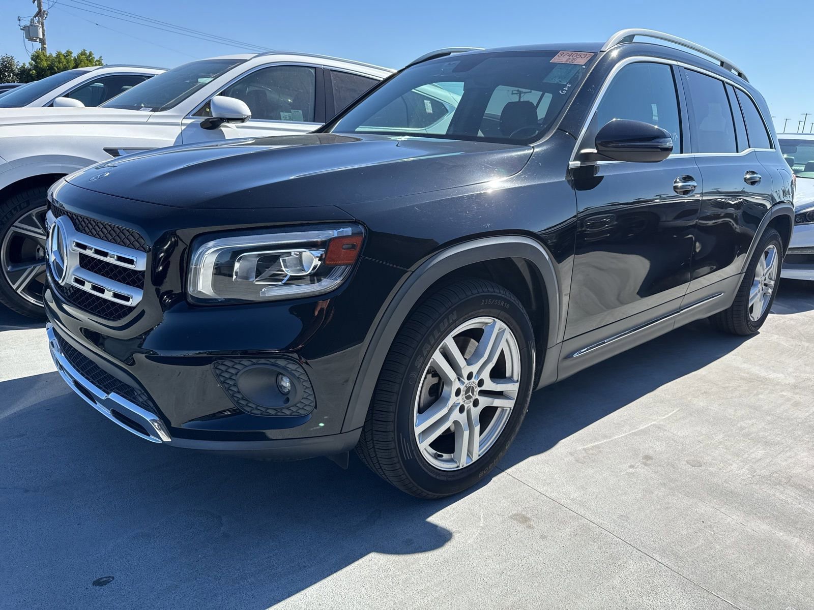 Used 2021 Mercedes-Benz GLB 250 w/ Premium Package image 2