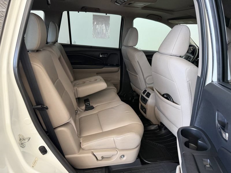 Used 2016 Honda Pilot Touring image 19