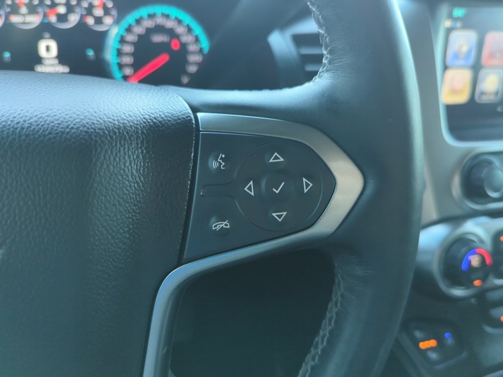 Used 2017 Chevrolet Suburban Premier image 18