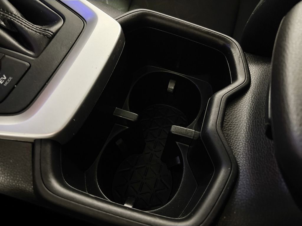 Used 2024 Toyota RAV4 XLE image 15