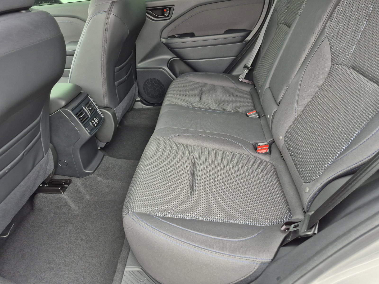 Used 2025 Subaru Forester Premium image 17