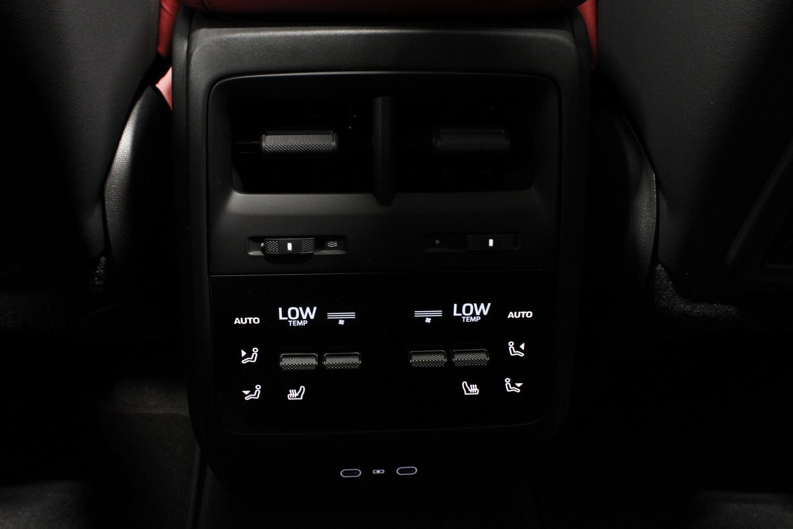 New 2026 Porsche Macan GTS Electric AWD/4WD image 34