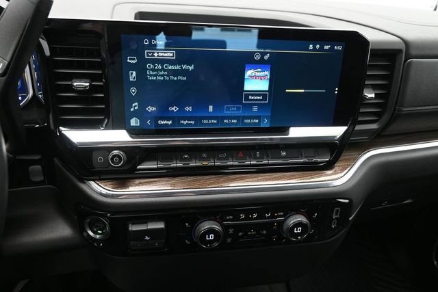 Used 2025 Chevrolet Silverado 1500 LT AWD/4WD image 41