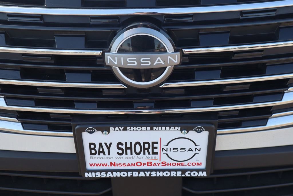 Used 2024 Nissan Rogue SV w/ SV Premium Package image 31