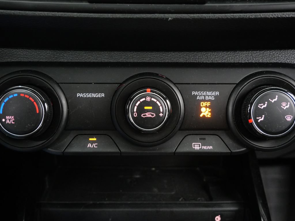 Used 2020 Kia Forte GT-Line w/ GT-Line Premium Package FWD image 18