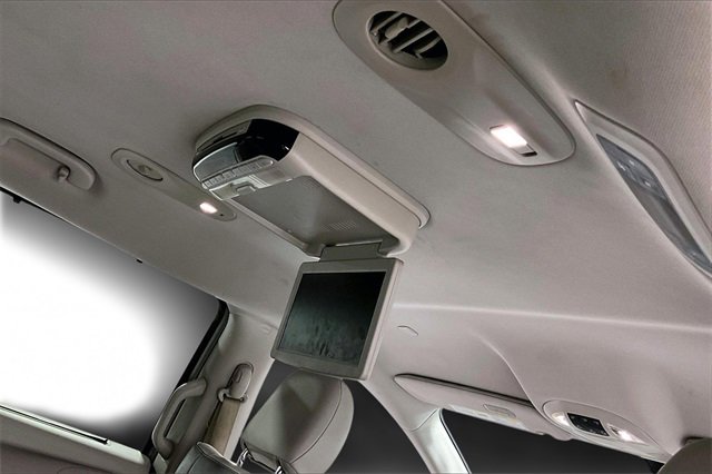 Used 2017 Chrysler Pacifica Touring-L image 4