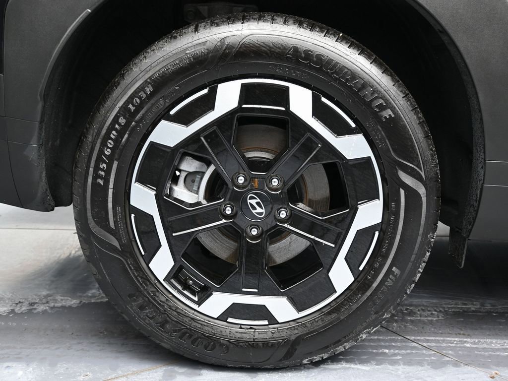 Used 2025 Hyundai Santa Fe SE image 13