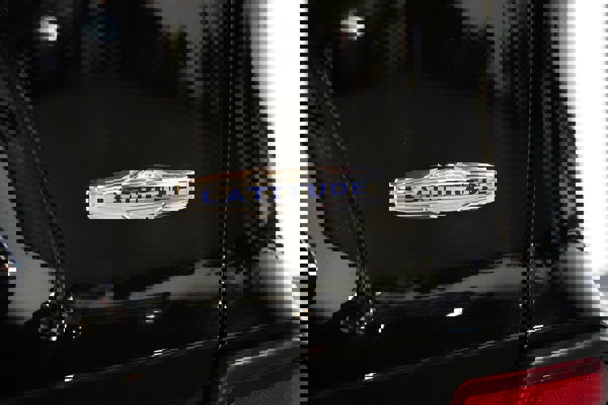 Used 2020 Jeep Cherokee Latitude image 12