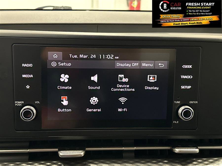 Used 2024 Kia Carnival LX image 39