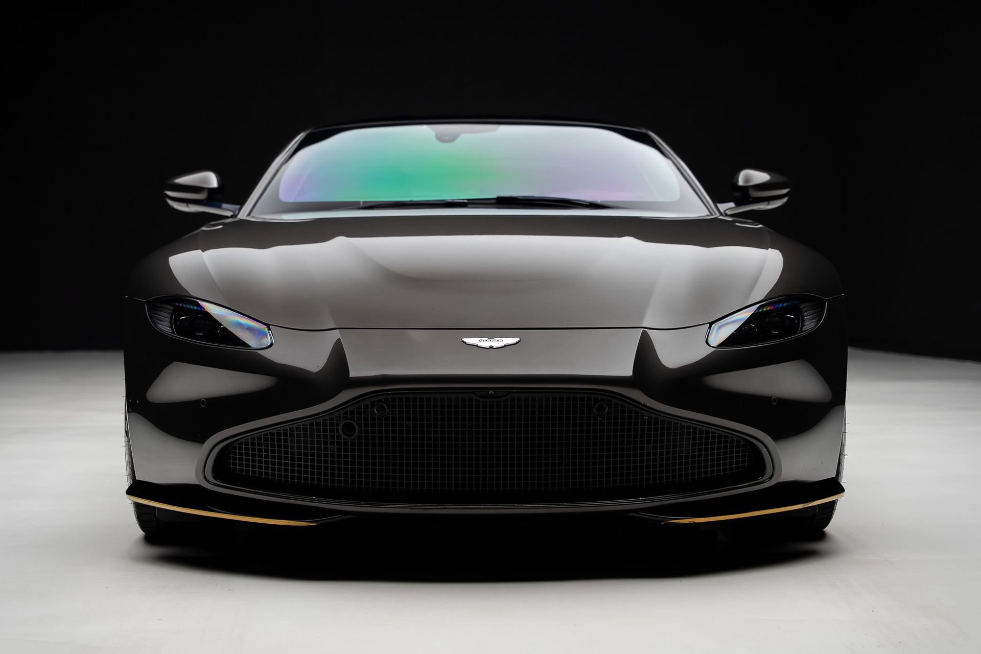 Used 2022 Aston Martin V8 Vantage Coupe RWD image 14