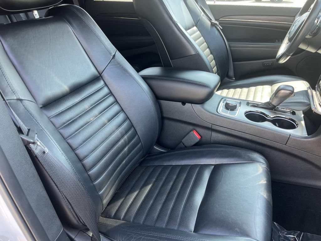 Used 2019 Jeep Grand Cherokee Limited X AWD/4WD image 23