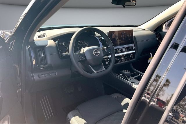 New 2026 Nissan Pathfinder SV FWD image 7