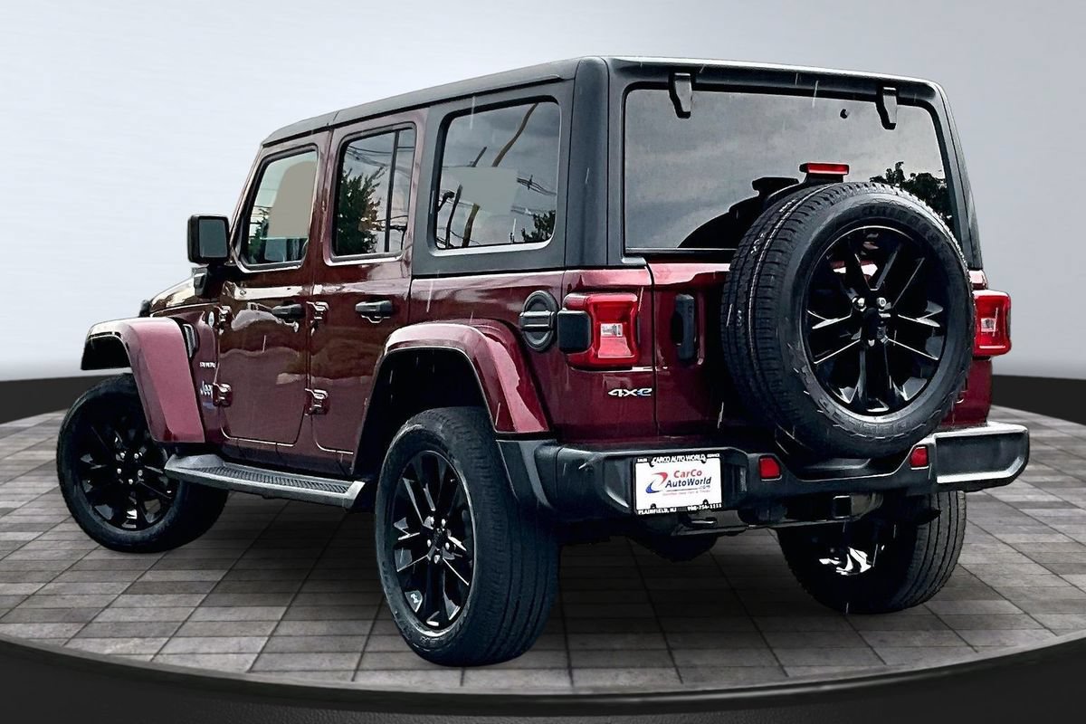 Used 2021 Jeep Wrangler Unlimited Sahara w/ Cold Weather Group AWD/4WD image 7