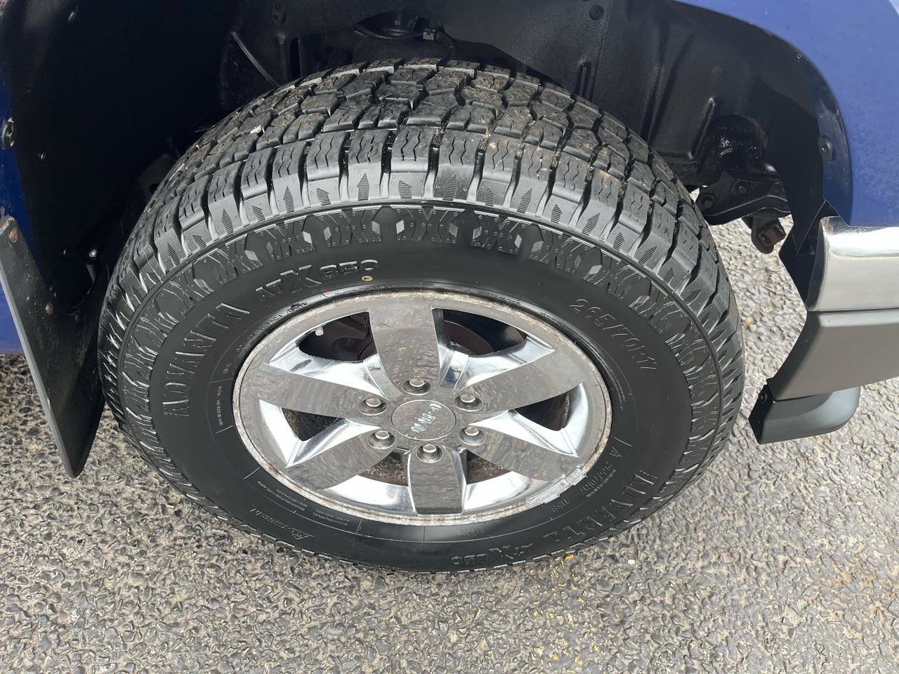 Used 2010 GMC Canyon SLE image 12