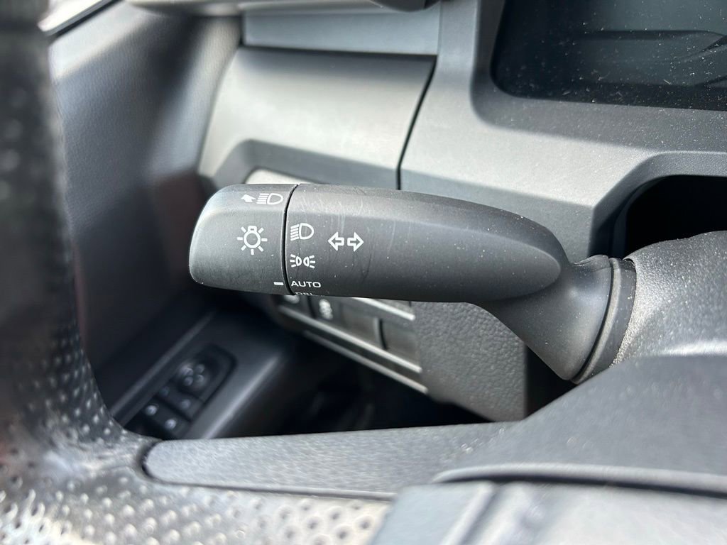 Certified 2025 Toyota Tacoma SR AWD/4WD image 22