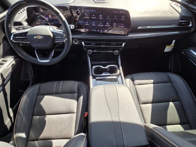 Used 2026 Chevrolet Traverse High Country FWD image 12