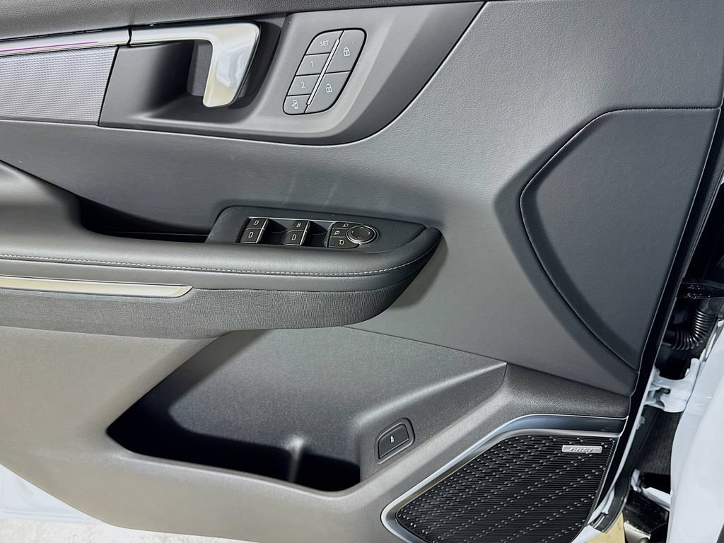 New 2026 Buick Enclave Sport Touring w/ Power Package FWD image 16