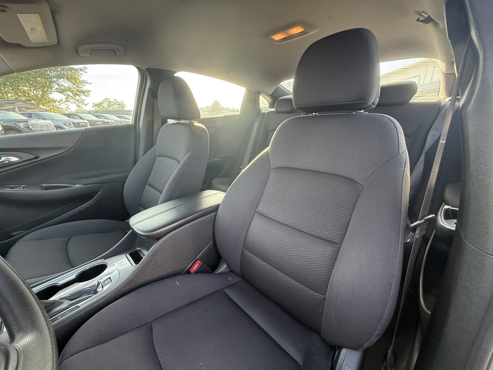 Used 2025 Chevrolet Malibu LT FWD image 10