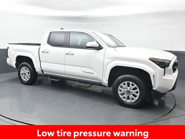 Certified 2025 Toyota Tacoma SR5 image 10