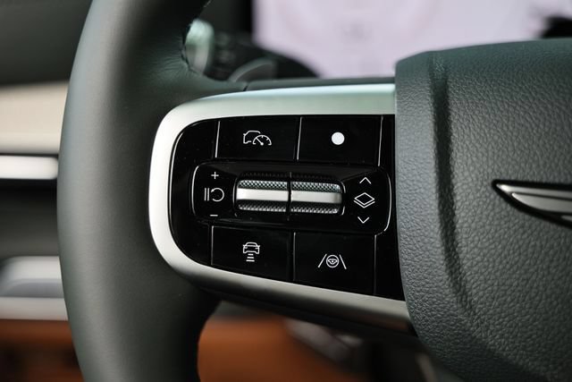 New 2026 Genesis GV70 3.5T Sport Prestige AWD/4WD image 32