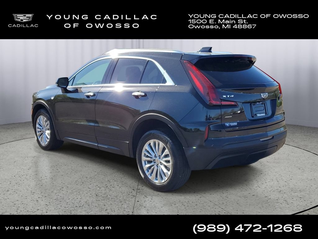 Certified 2024 Cadillac XT4 Luxury w/ Cold Weather Package AWD/4WD image 4