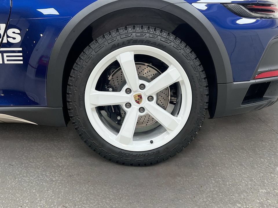 Certified 2023 Porsche 911 Dakar AWD/4WD image 31