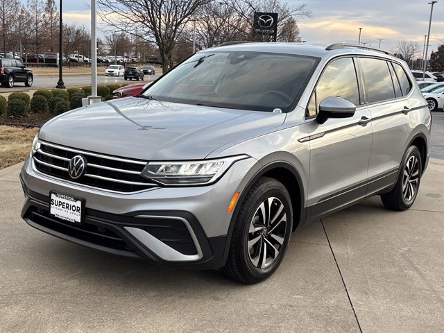 Used 2024 Volkswagen Tiguan S image 10