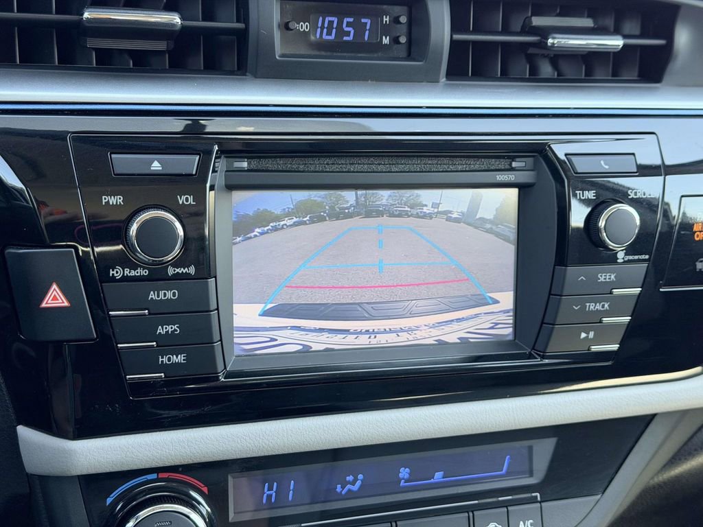 Used 2016 Toyota Corolla LE image 4