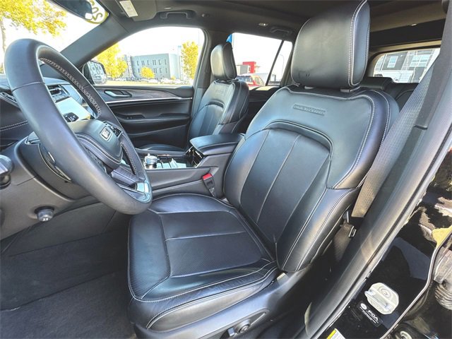 Used 2023 Jeep Grand Cherokee Overland image 20