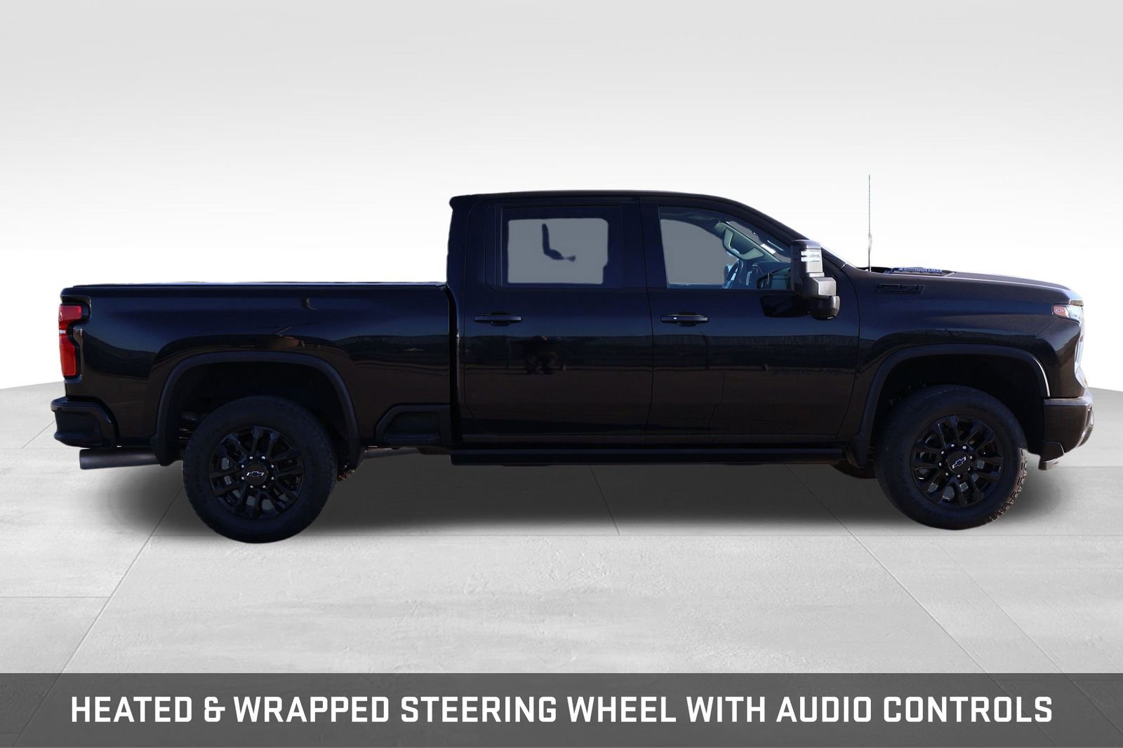 Used 2024 Chevrolet Silverado 2500 LTZ w/ LTZ Plus Package image 8
