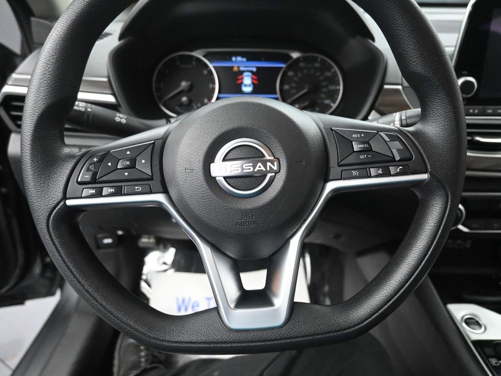 Used 2024 Nissan Altima 2.5 SV image 30