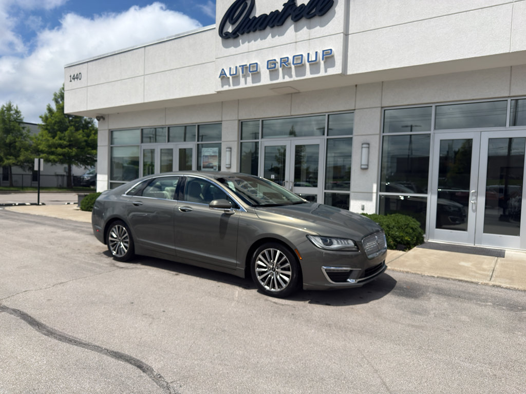 Used 2017 Lincoln MKZ Select FWD image 1