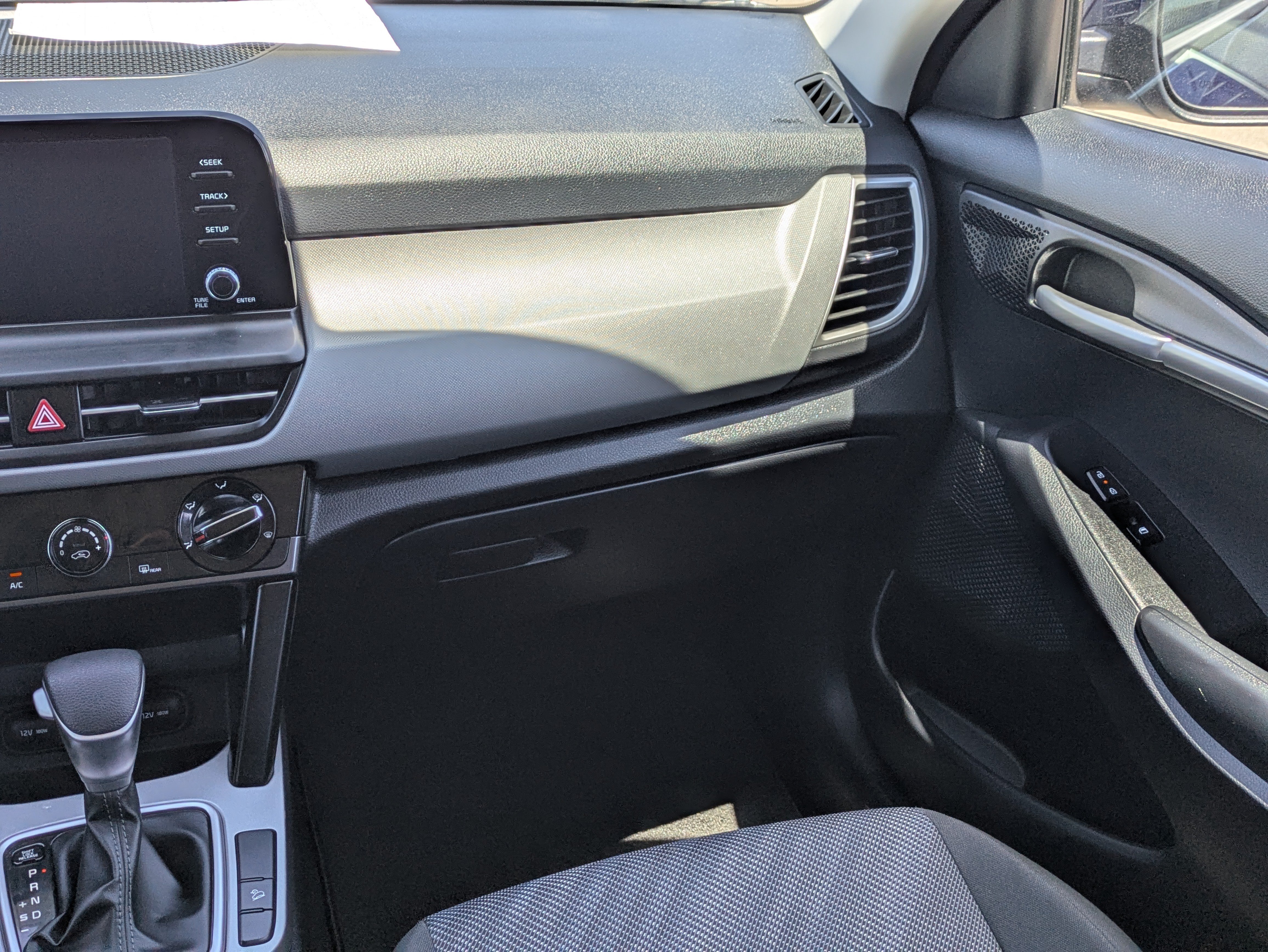 Certified 2026 Kia Seltos LX FWD image 18