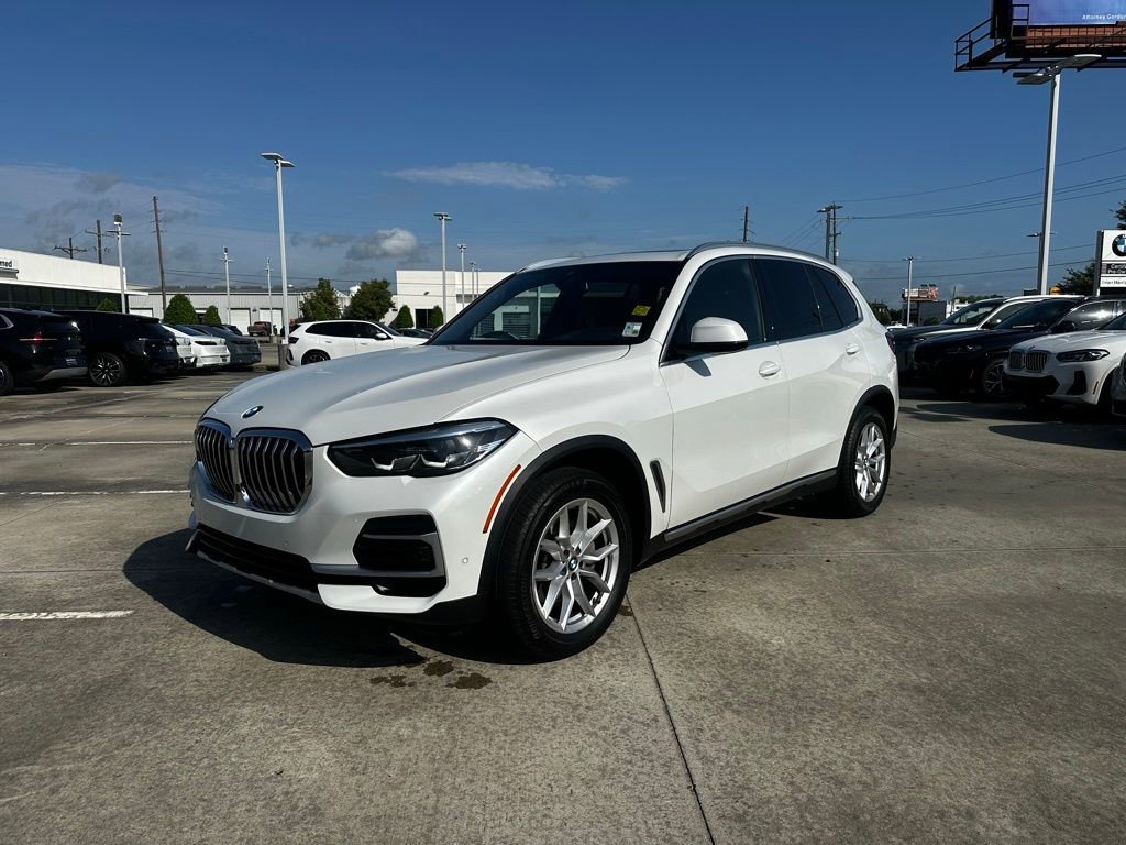 Used 2023 BMW X5 sDrive40i w/ Premium Package image 1