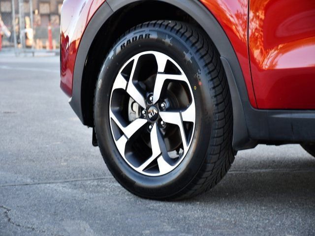 Used 2021 Kia Sportage LX w/ LX AWD Popular Package image 12